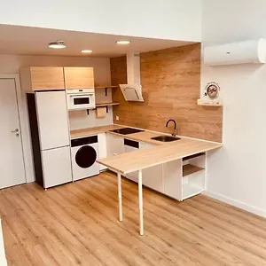 Loft 007 Con Jardin, Piscina, Garaje Y Netflix , San Sebastián de los Reyes Espagne