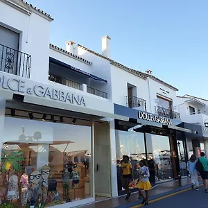 https://banus-garden.es-andalucia.com